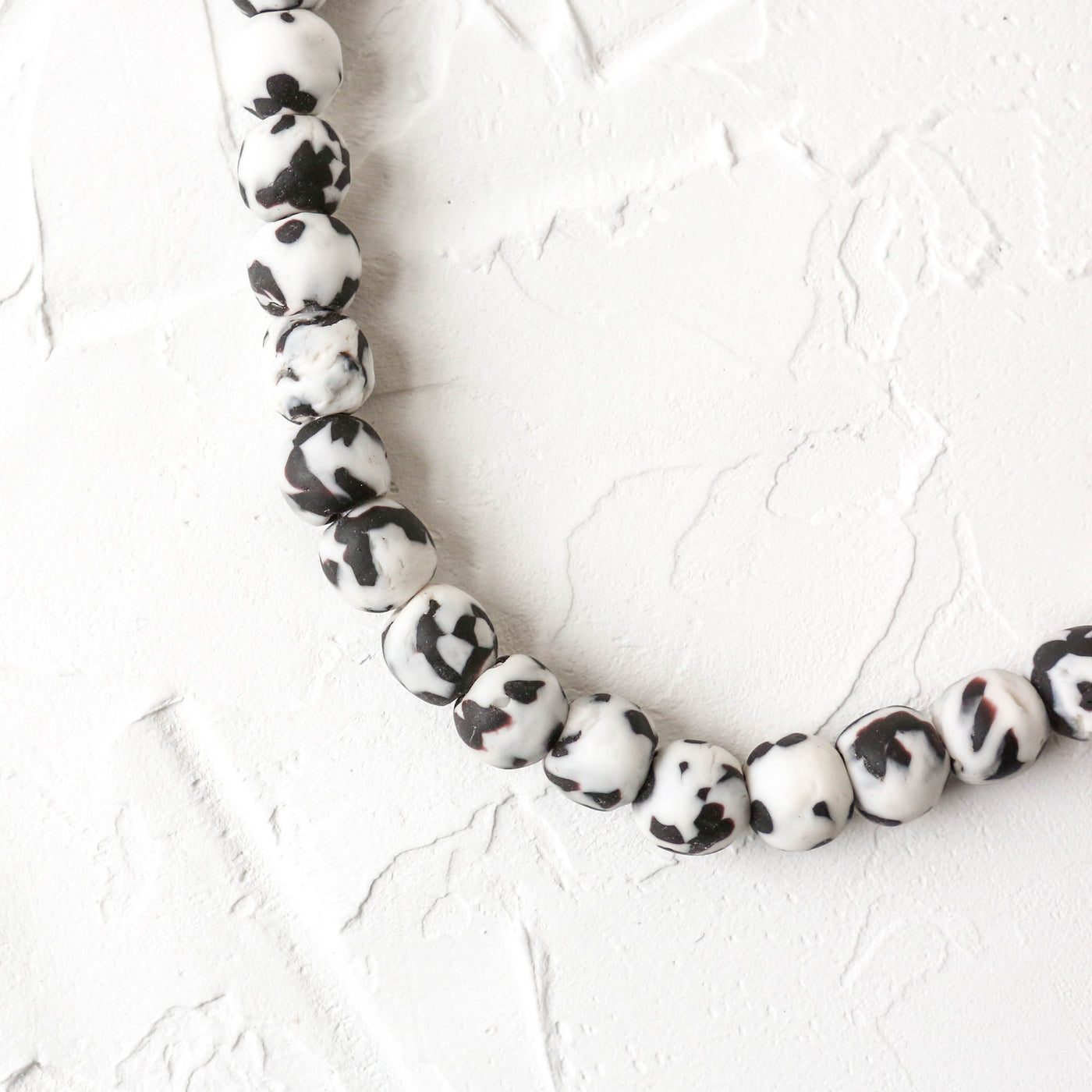 Recycled Glass Beads - 14mm Black & White Patterned