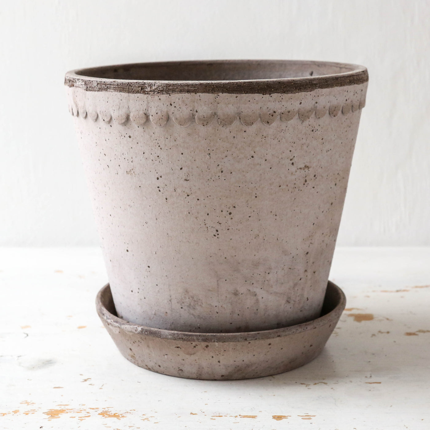21cm Helena Plant Pot & Saucer - Grey