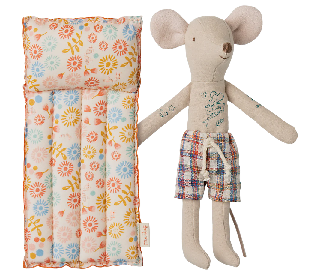 Dad Beach Mouse with Air Mattress - Flower