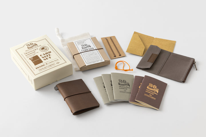 TRAVELER'S Notebook 20th Anniversary Card Size Set - Brown – Berylune
