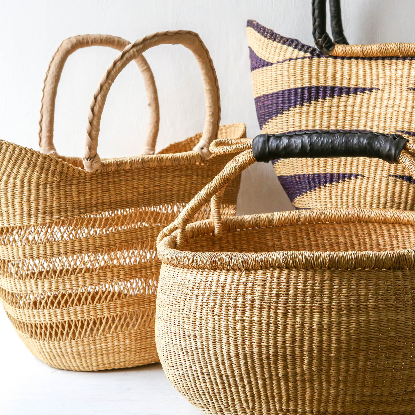 Round Bolga Basket with Leather Handle