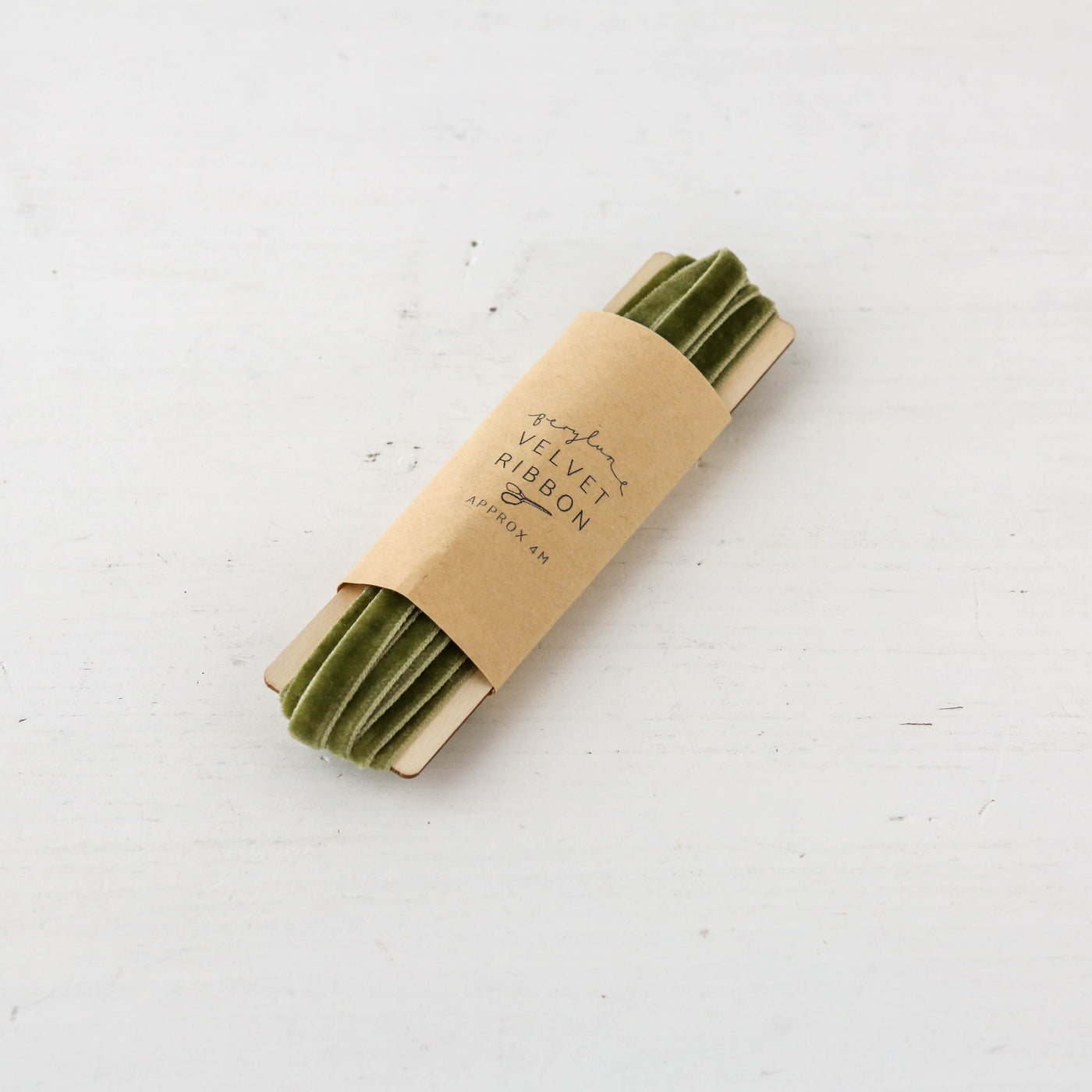 Thin Velvet Ribbon - 4m