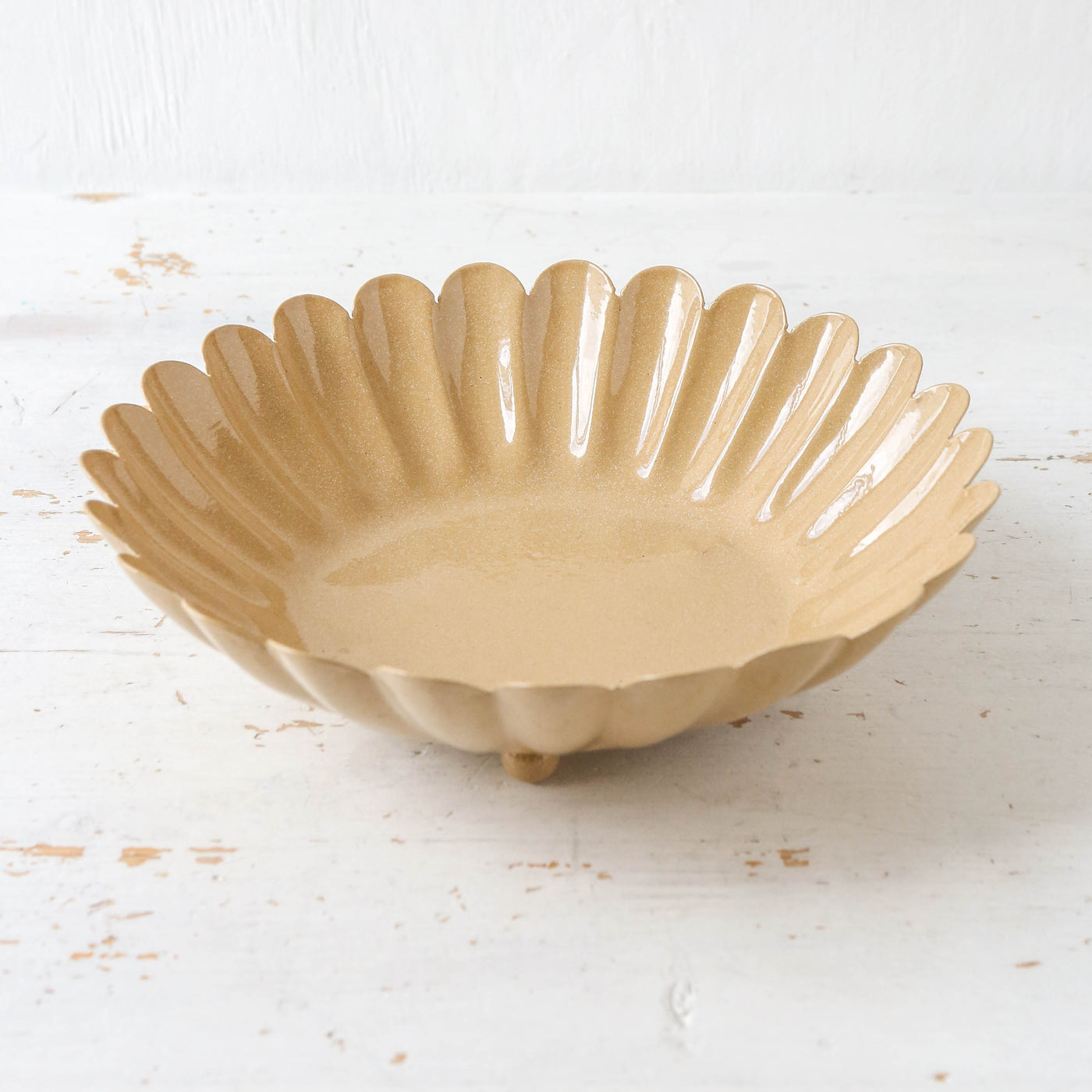 Decorative Scalloped Bowl - Large