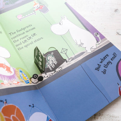 In the Lighthouse : A Lift-the-Flap Moomin Story