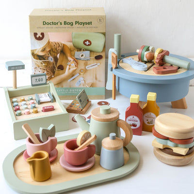 Wooden Toy Hairdresser set