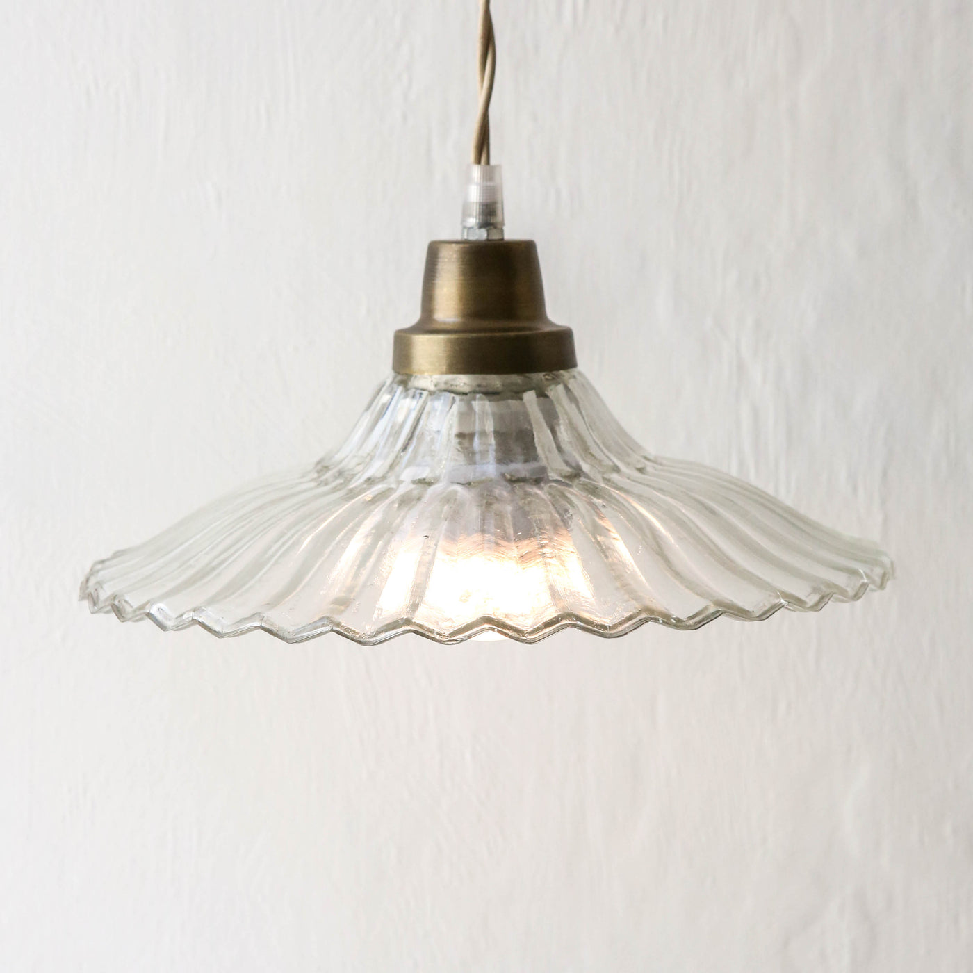 Glass Pendant Lamp 'Gunilla' - Antique Brass