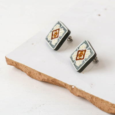 Majolica Hanawaku Tile Stud Earrings - Bark