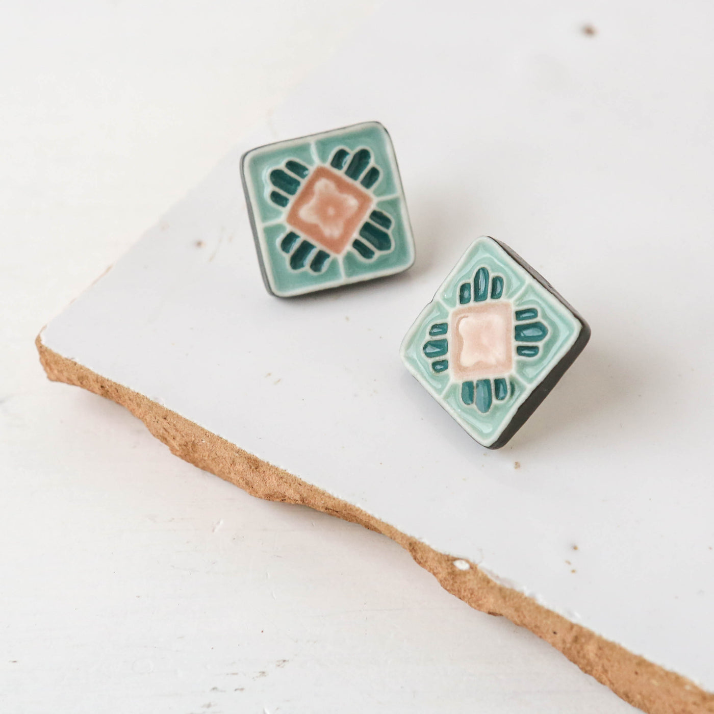 Majolica Hanawaku Tile Stud Earrings - Pink