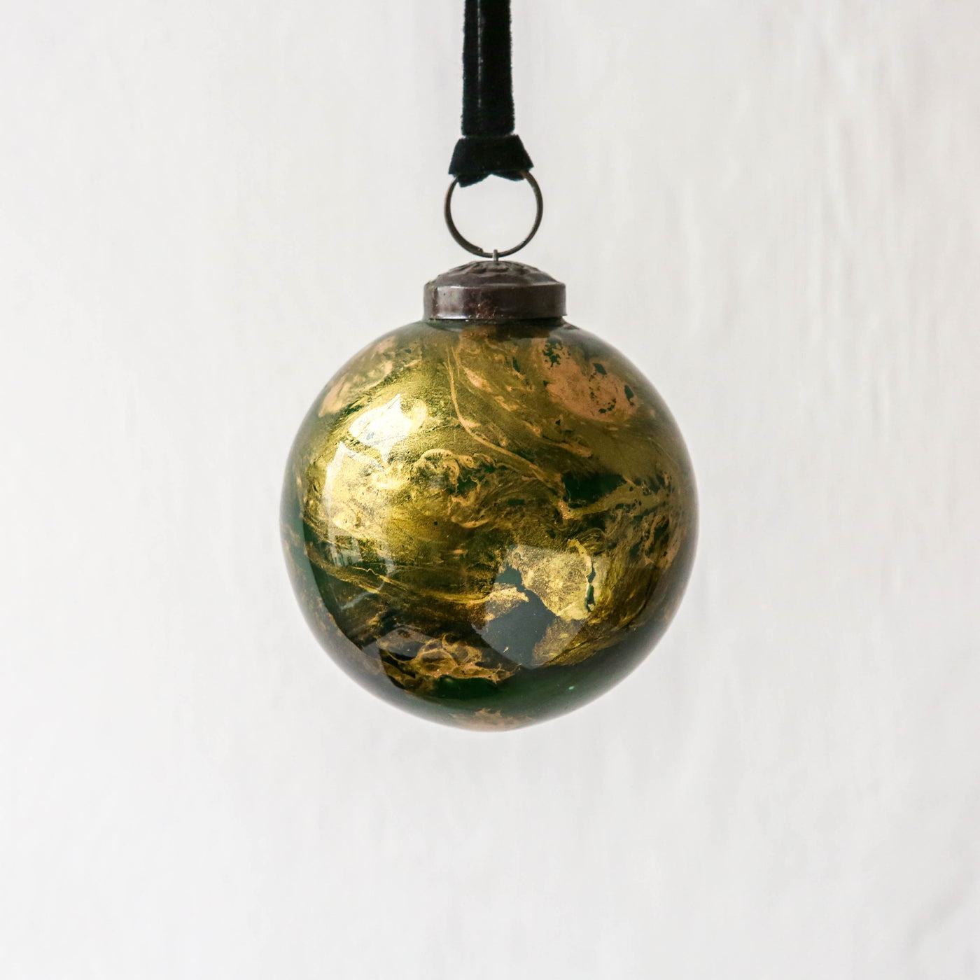 8cm Marbled Glass Bauble - Emerald
