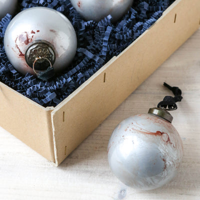 SALE 8cm Marbled Glass Bauble - Oxblood