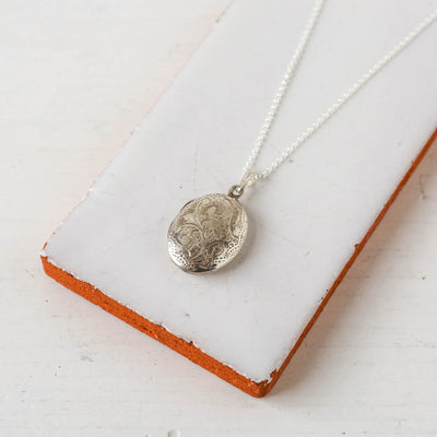 Silver Vintage Locket - Batch AA, Ovals