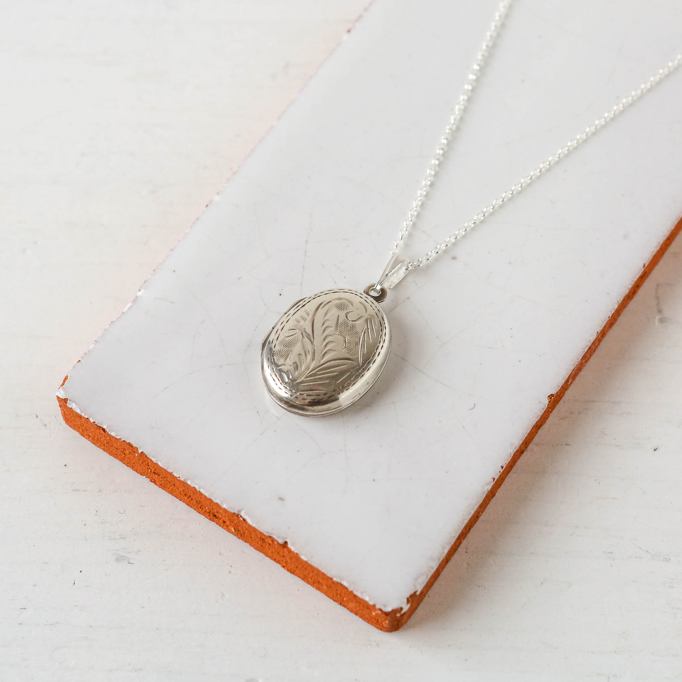 Silver Vintage Locket - Batch AA, Ovals