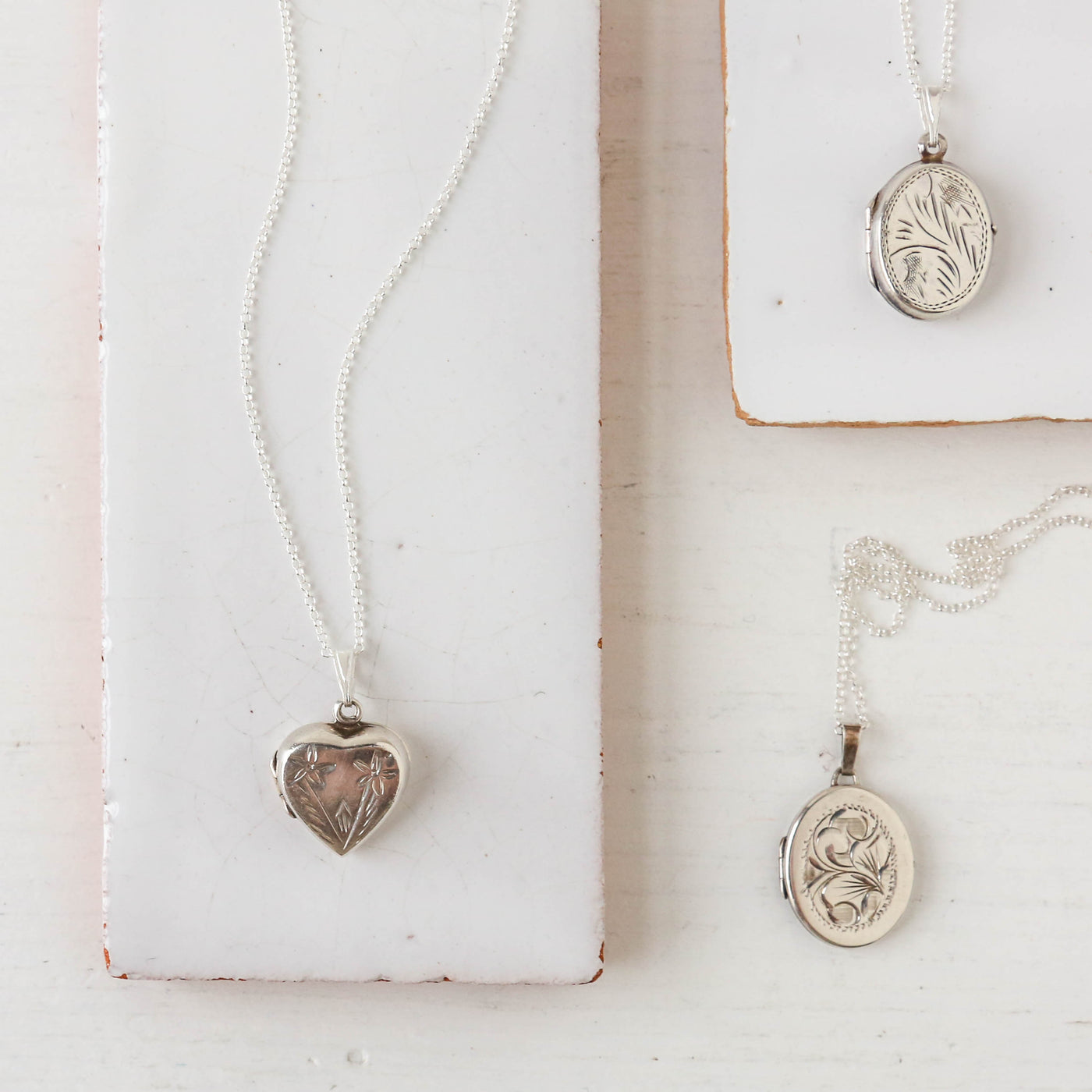 Silver Vintage Locket - Batch BB, Mixed