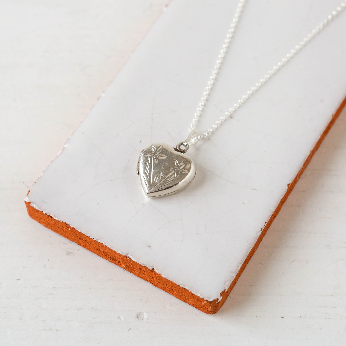 Silver Vintage Locket - Batch BB, Mixed