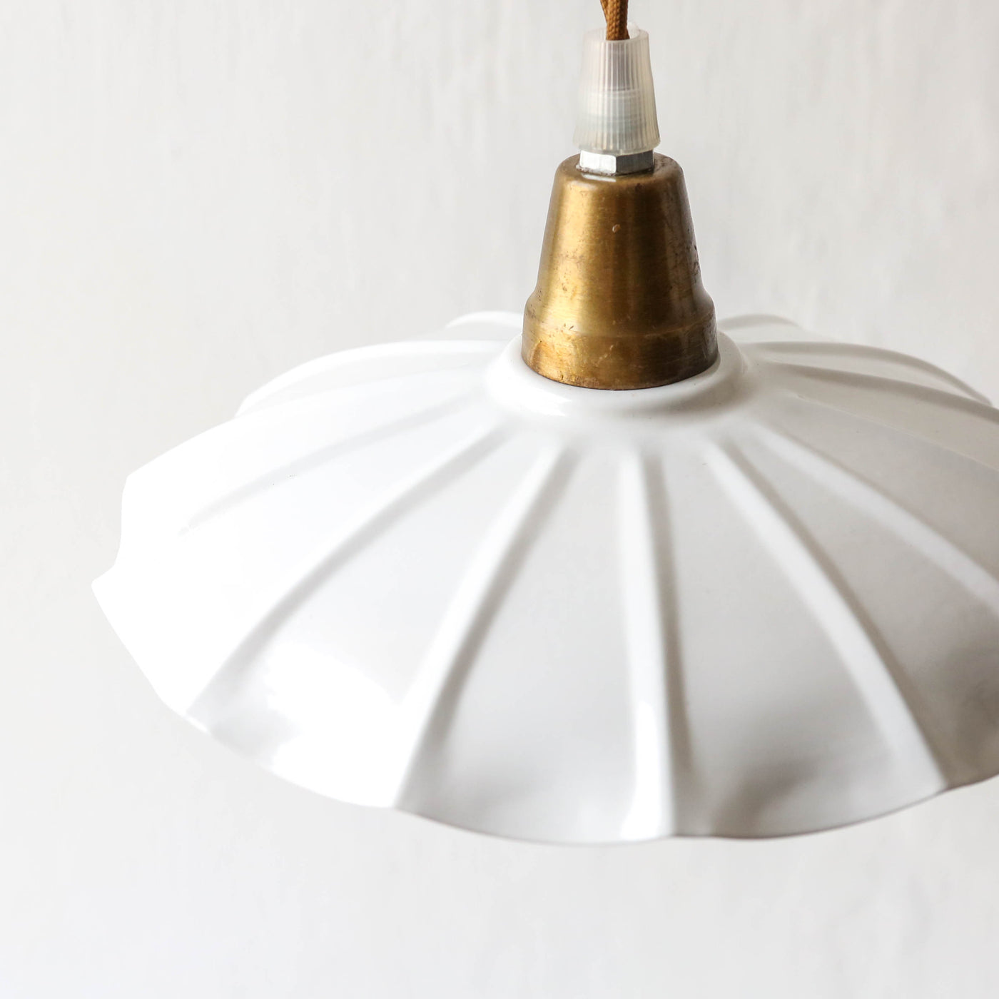 Fluted Pendant Lamp 'Gustav' - White