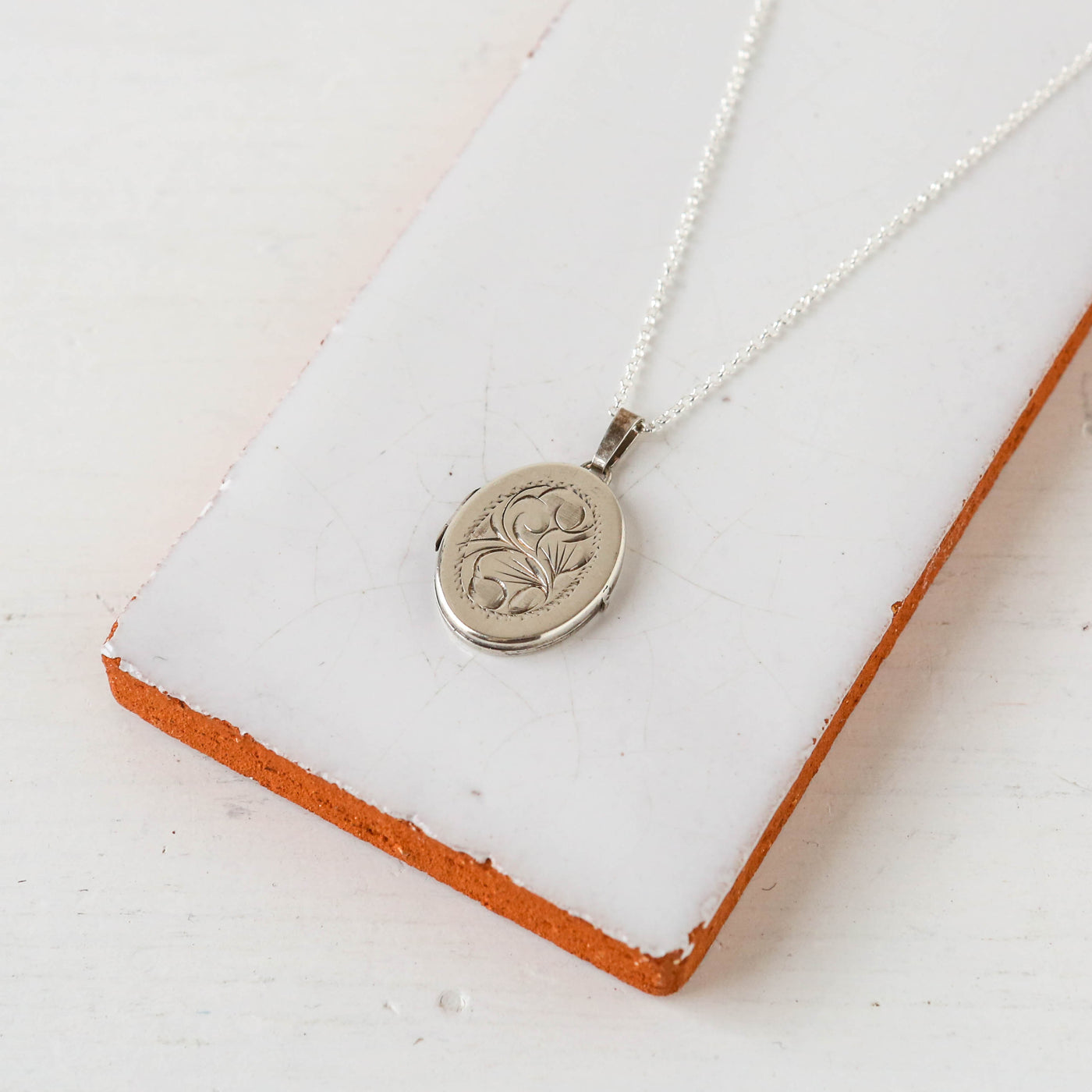 Silver Vintage Locket - Batch BB, Mixed