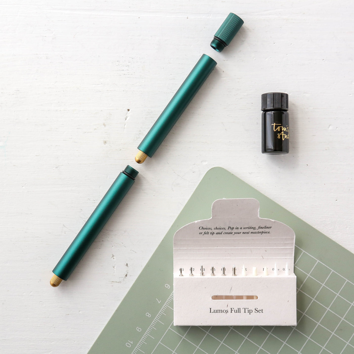 The Lumos Pro Duo - Two Refillable Pens with Multiple Tips