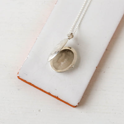 Large Vintage Silver Locket - Oval Swirl C