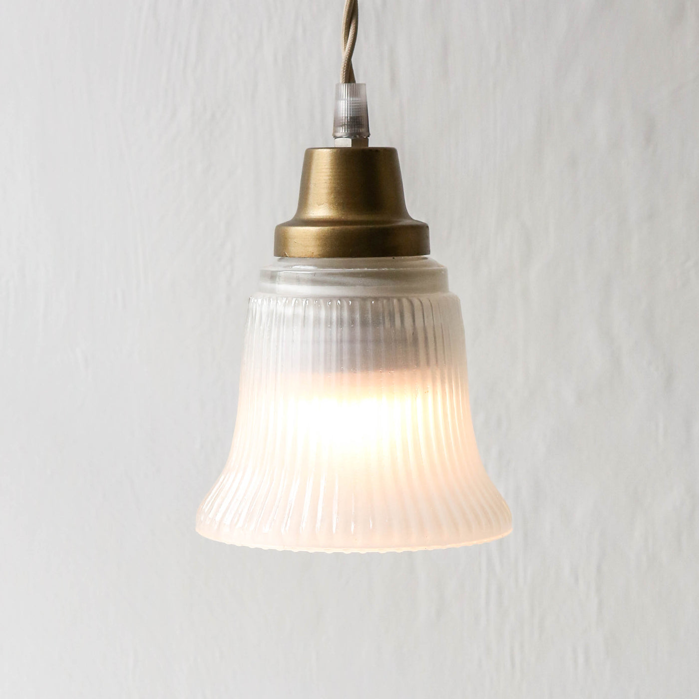Glass Pendant Lamp 'Ulla' - Antique Brass
