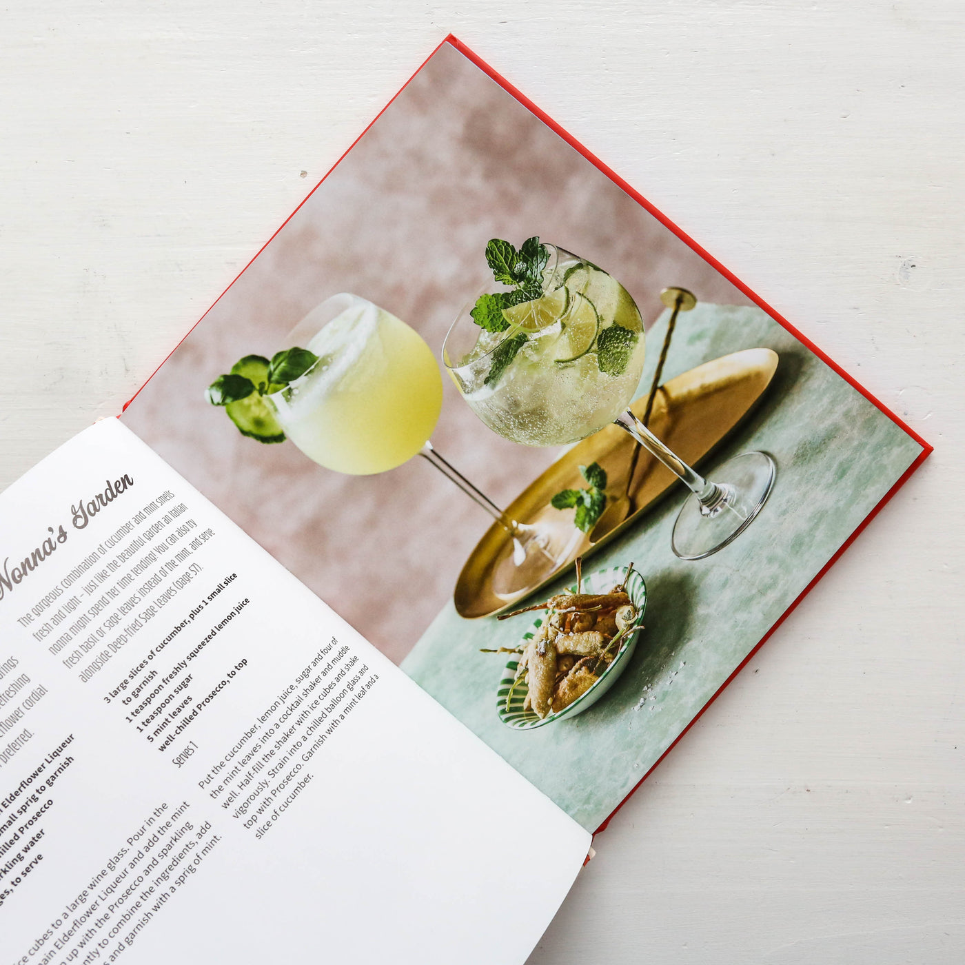 Aperitivo : Spritz in Style with Over 80 Recipes for Italian Cocktails & Bar Bites