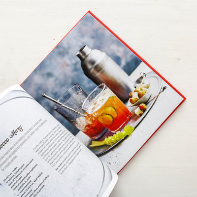 Aperitivo : Spritz in Style with Over 80 Recipes for Italian Cocktails & Bar Bites