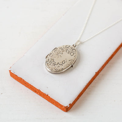 Silver Vintage Locket - Batch DD, Mixed
