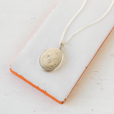 Silver Vintage Locket - Batch EE, Mixed