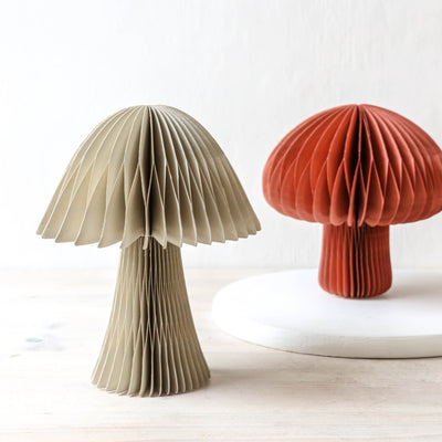 18cm Honeycomb Toadstool - Ivory