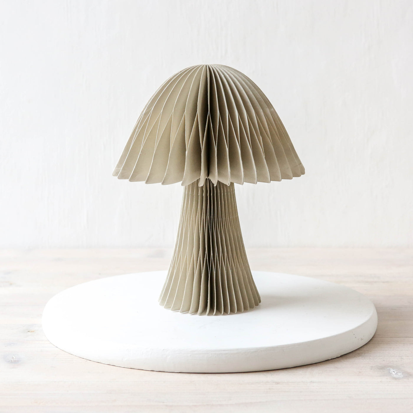 18cm Honeycomb Toadstool - Ivory