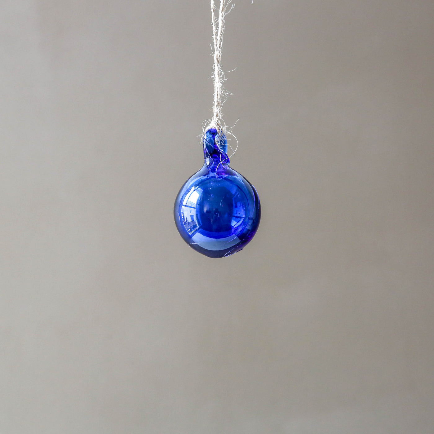 5cm Round Recycled Blown Glass Bauble - Blue