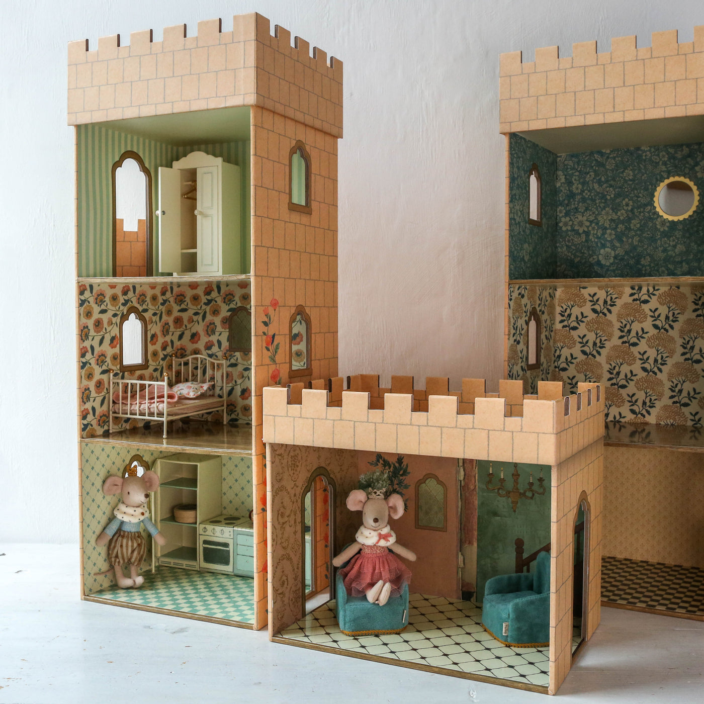 NEW Maileg Mouse Castle Hall