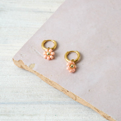 Daisy Flower Hoop Earrings - Pink