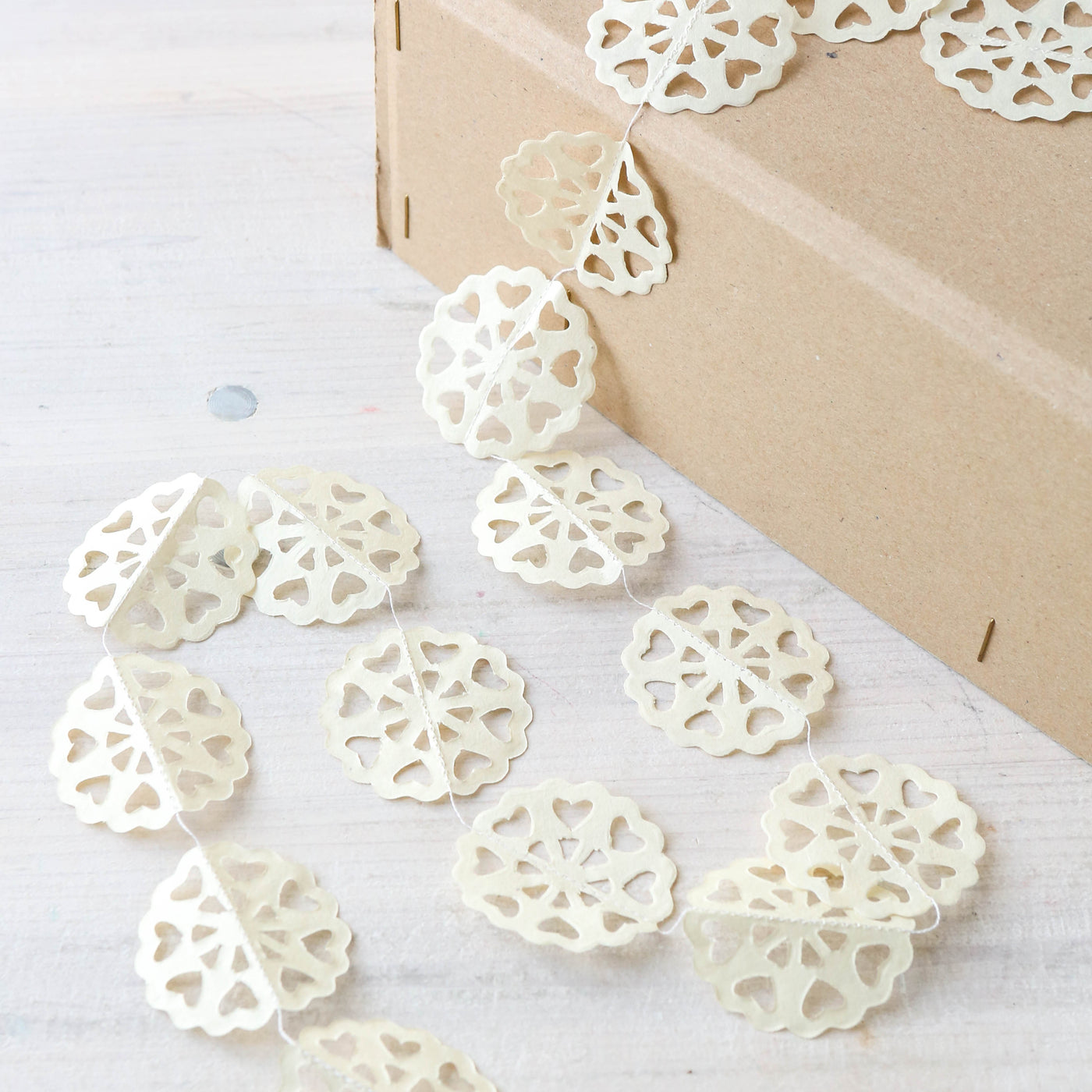 'Lace' Stitched Paper Garland - White