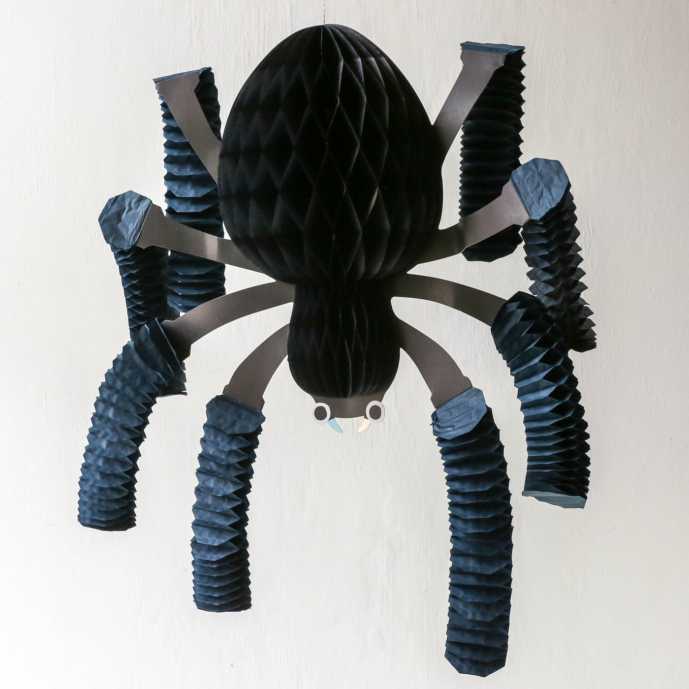 Huge Honeycomb Spiders - Pack of 3