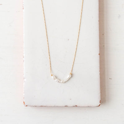 Jonit Dainty Gold Necklace - White Pearl
