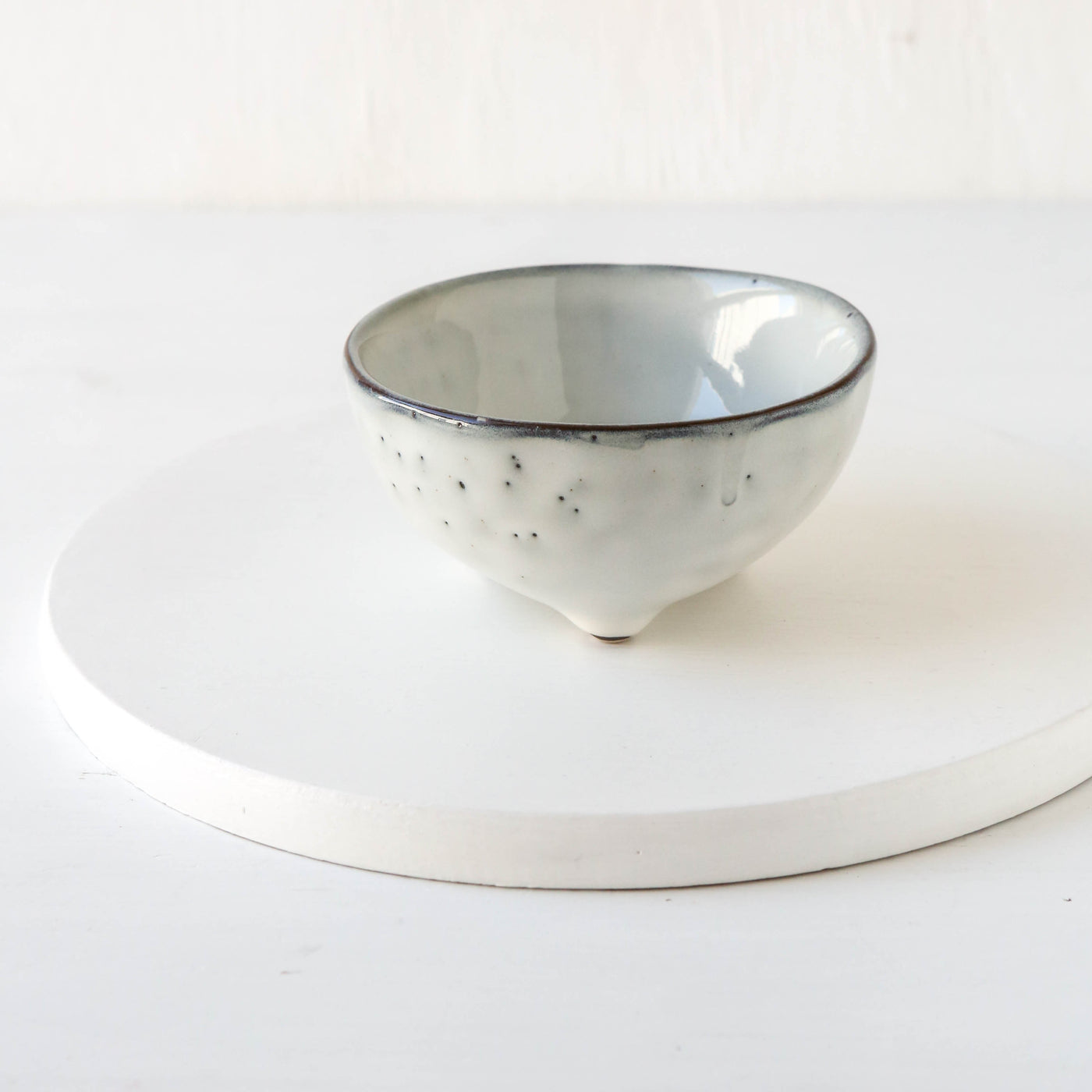 Nordic Sand Bowl with Small Feet
