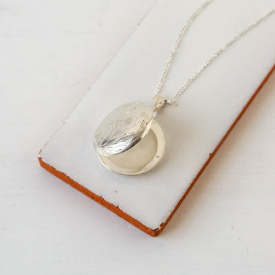 Large Vintage Silver Locket - Round Swirl B