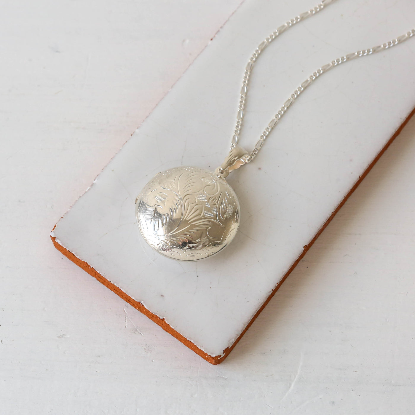 Large Vintage Silver Locket - Round Swirl A
