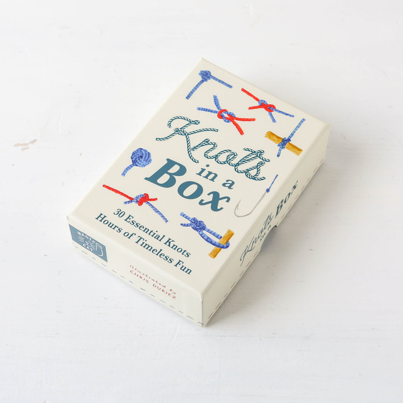 Knots in a Box : 30 Essential Knots