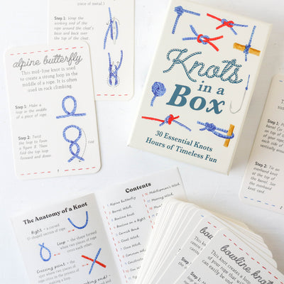 Knots in a Box : 30 Essential Knots