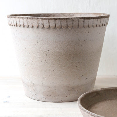 30cm Helena Plant Pot & Saucer - Grey