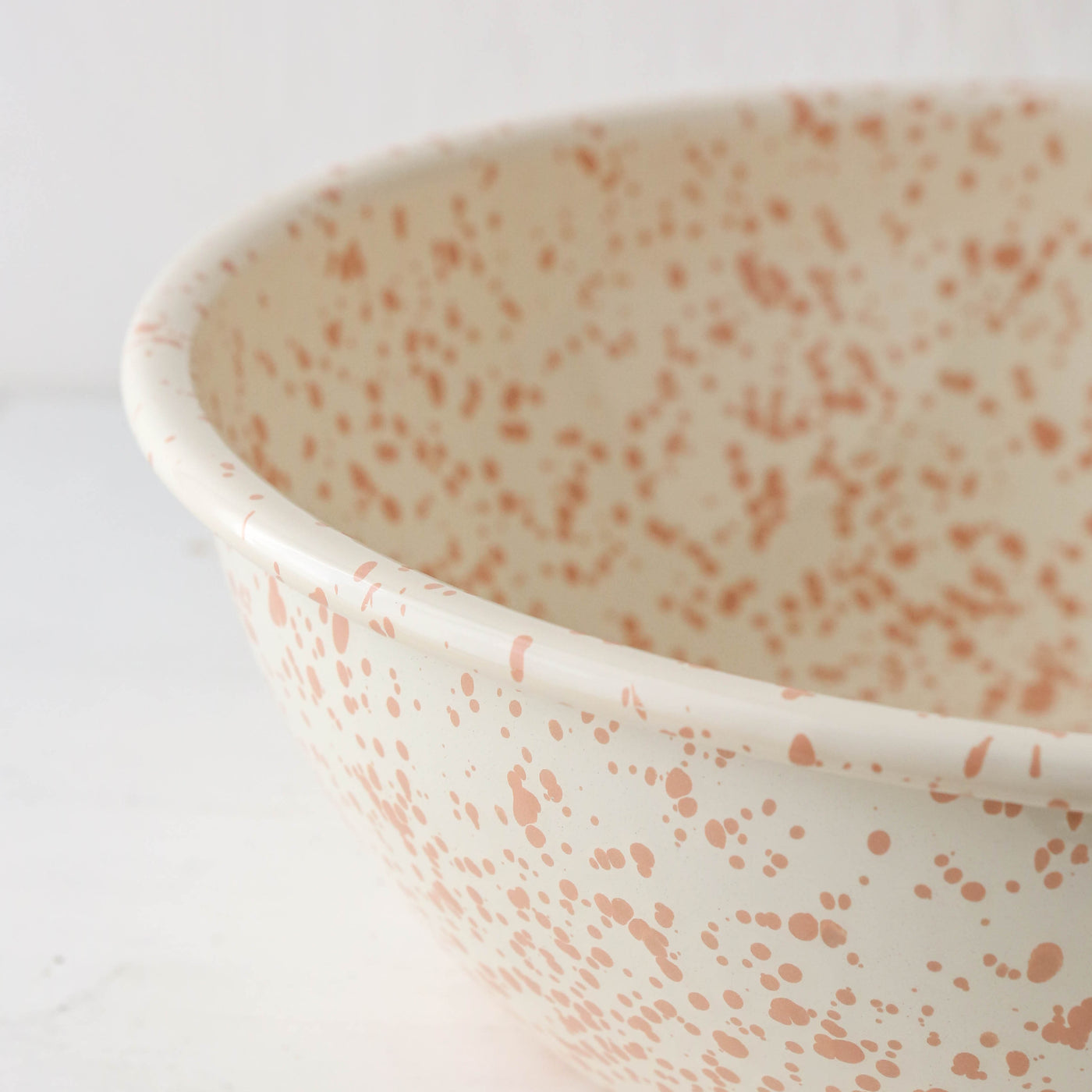 Splatterware Enamel Basin Bowl - Peachy Pink
