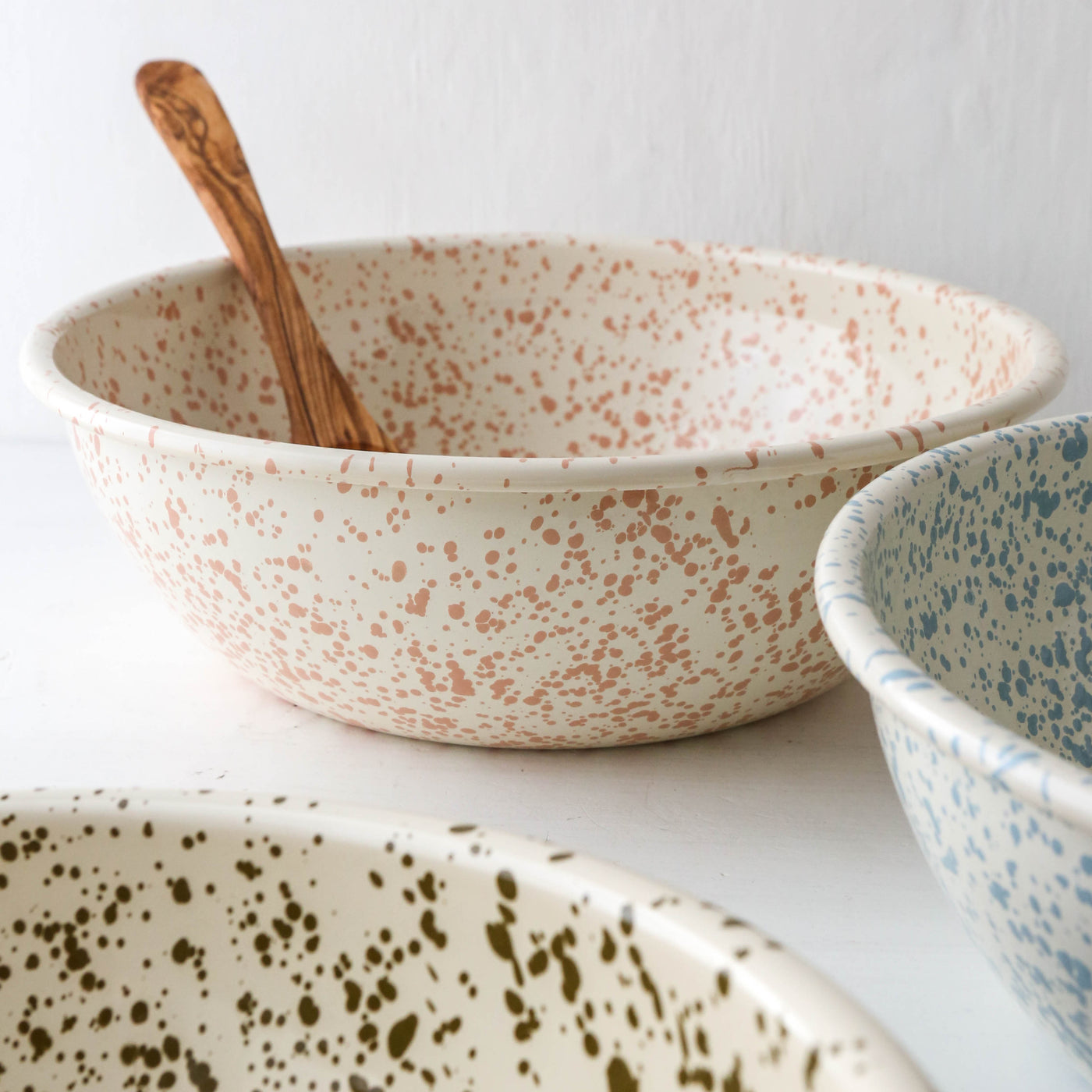 Splatterware Enamel Basin Bowl - Peachy Pink