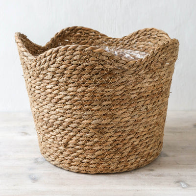 Scalloped Edge Seagrass Basket Planter