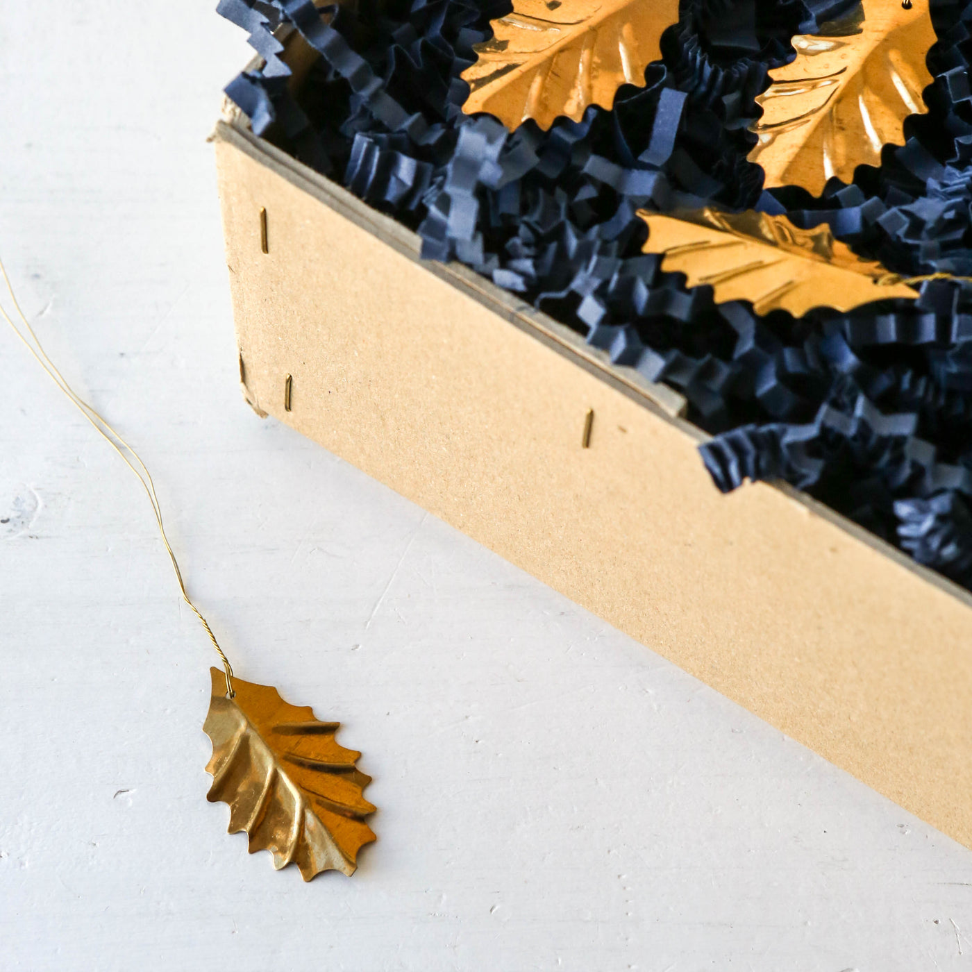 Mini Leaf Present Topper - Pack of 3