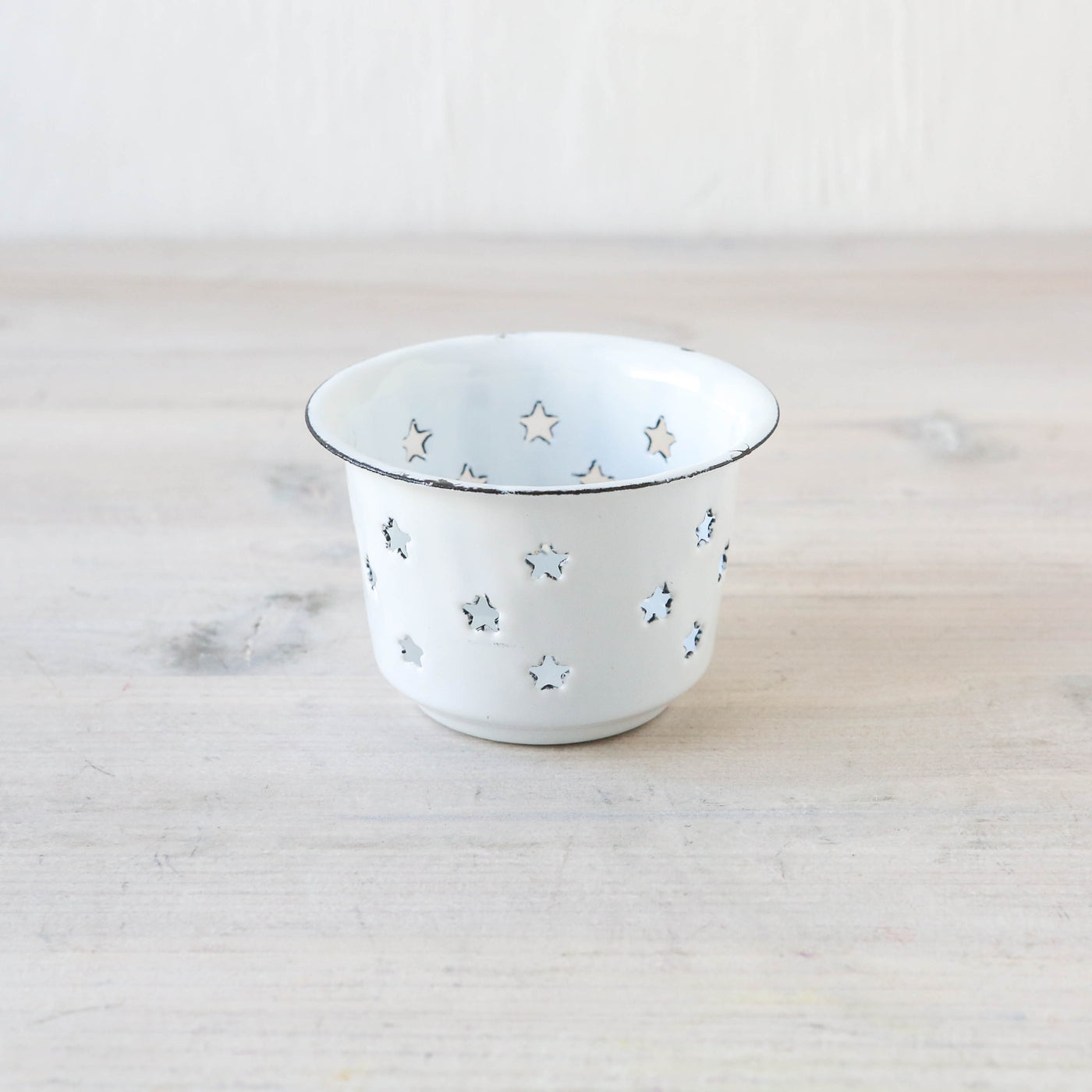 Enamel Star Design Tea Light Holder