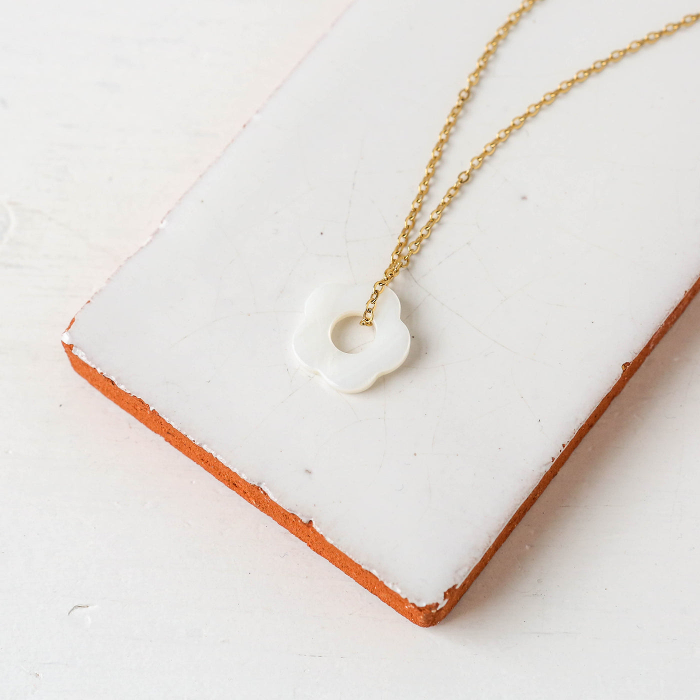 Shell Flower Necklace - White