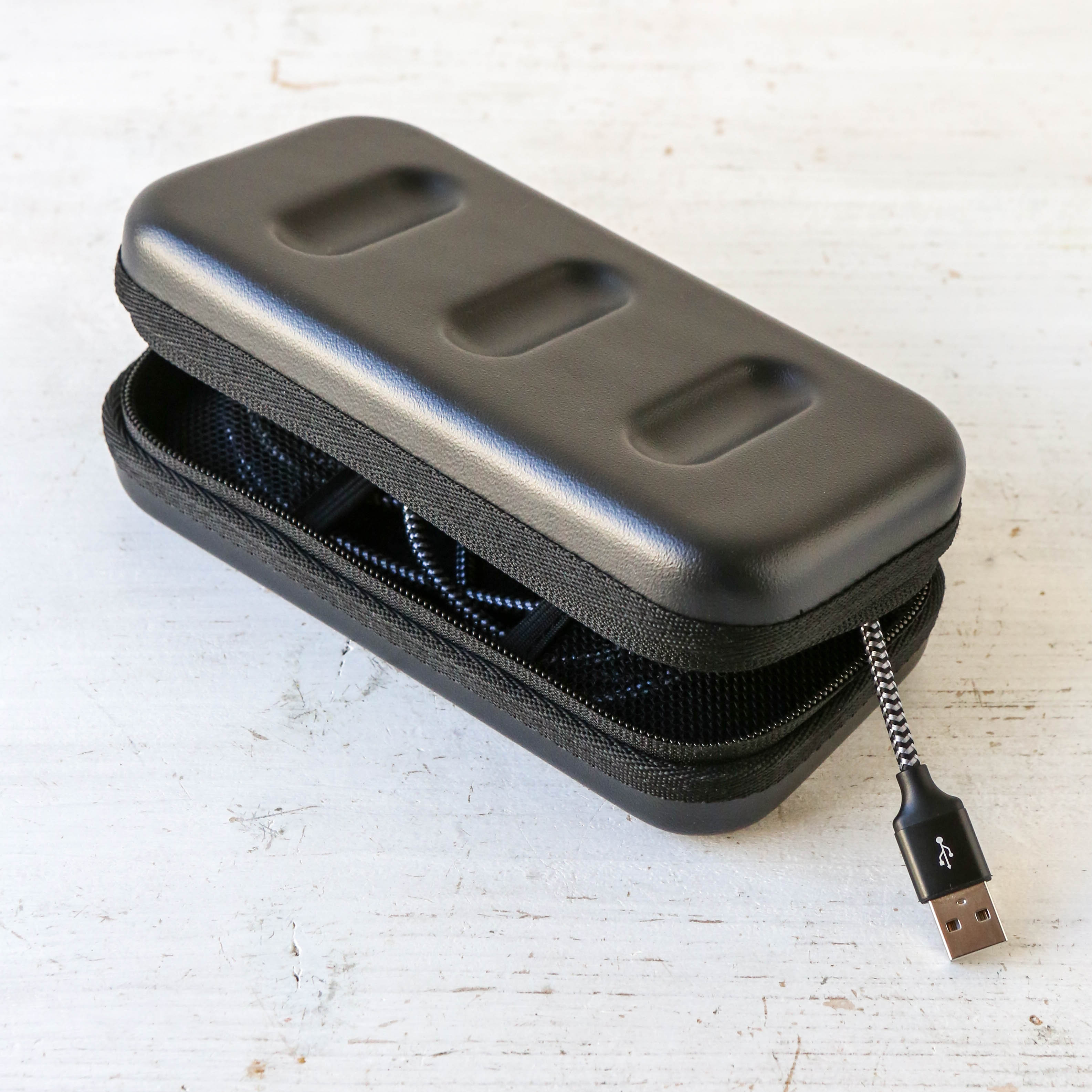 Hard-Shell Case - Small – Berylune