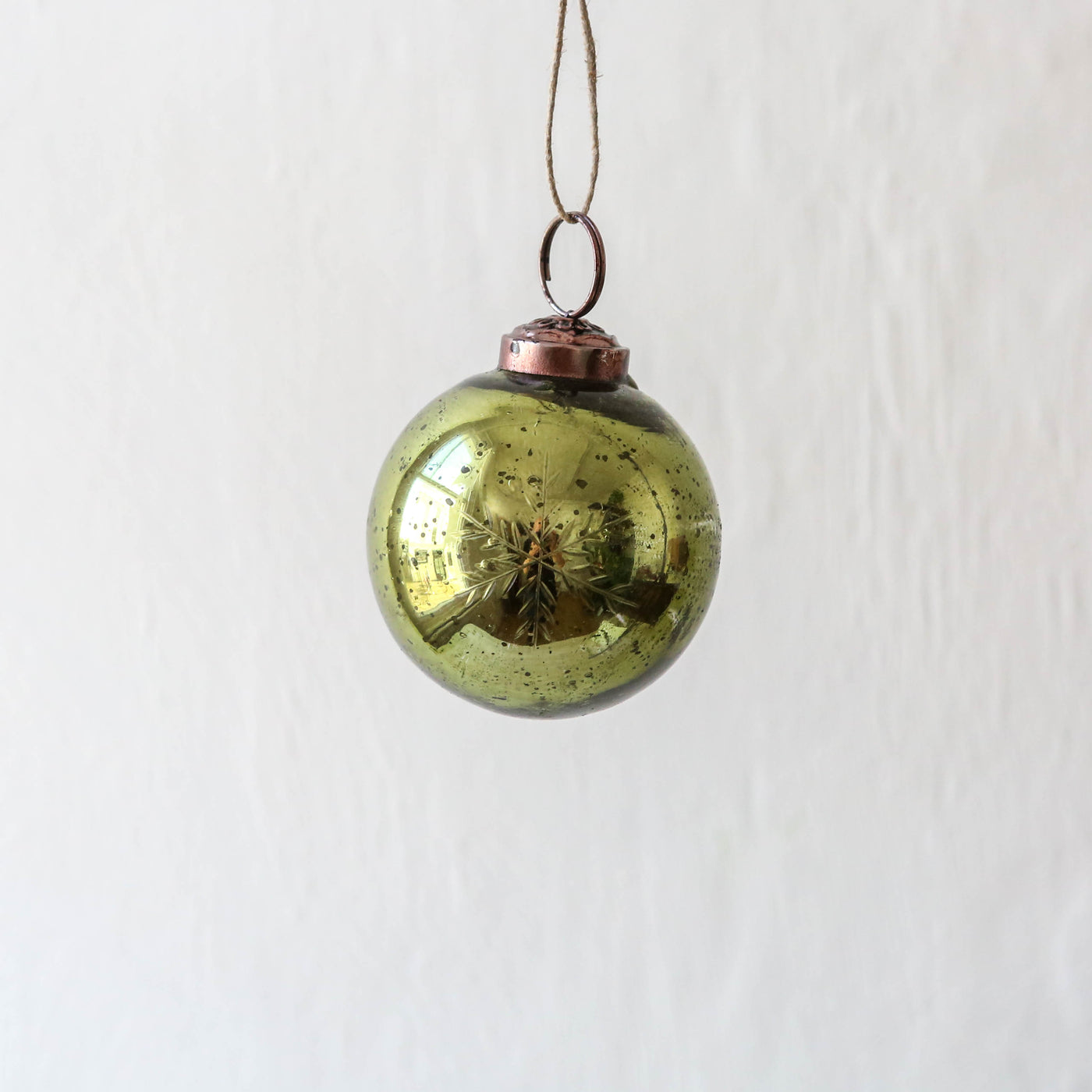 4cm Etched Snowflake Glass Bauble - Green