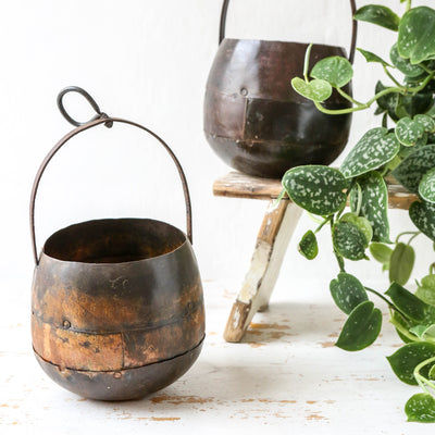 Hanging Iron Pot